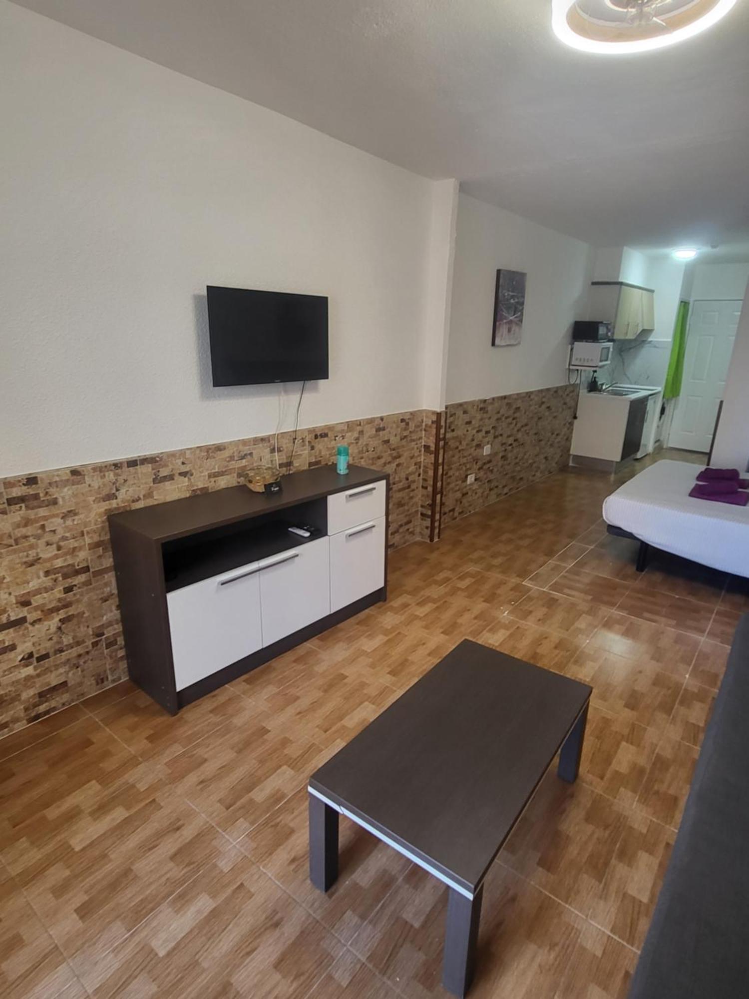 Tropic Apartments En Castle Harbour ลอส กริสเตียนอส ภายนอก รูปภาพ