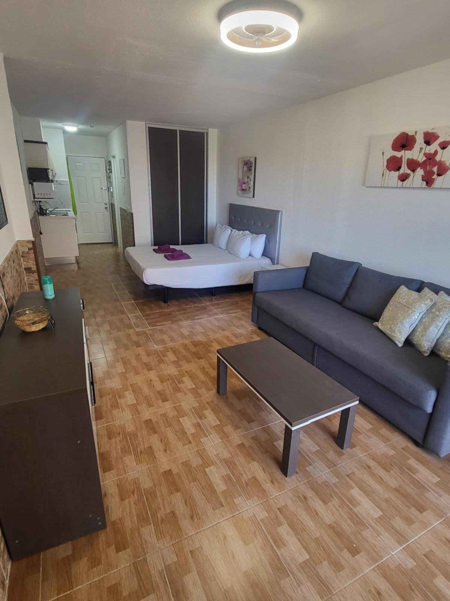 Tropic Apartments En Castle Harbour ลอส กริสเตียนอส ภายนอก รูปภาพ