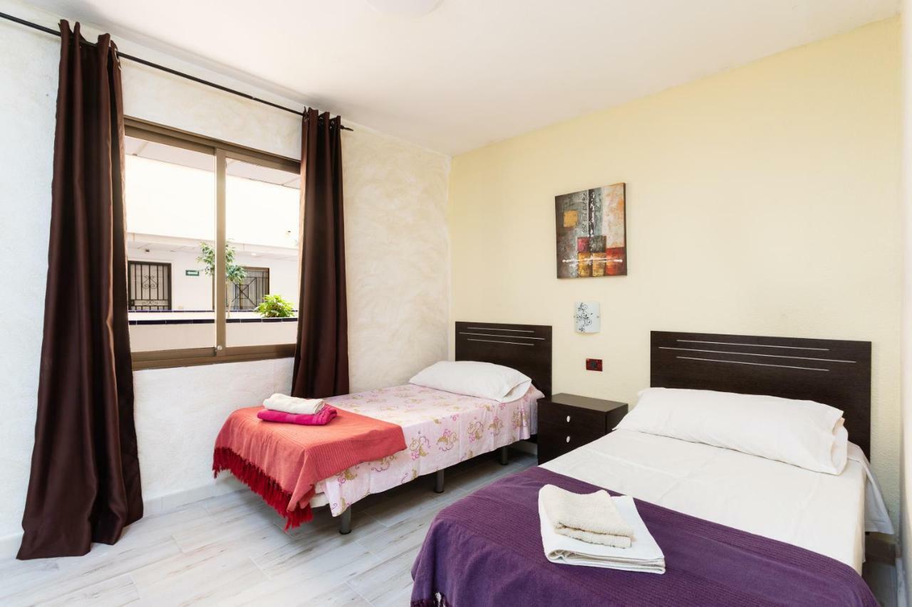Tropic Apartments En Castle Harbour ลอส กริสเตียนอส ภายนอก รูปภาพ